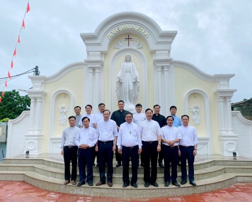 Giáo hạt Hòn Gai gặp mặt trao đổi về tiến trình Thượng Hội đồng thế giới cấp giáo hạt