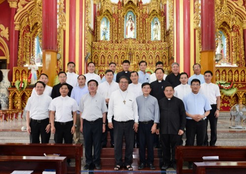 Ngày gặp mặt lấy ý kiến cho Thượng Hội đồng Giám mục của quý cha hạt Nam Am